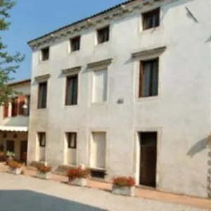 agriturismo-il-palazzone.hotelinveneto.com/