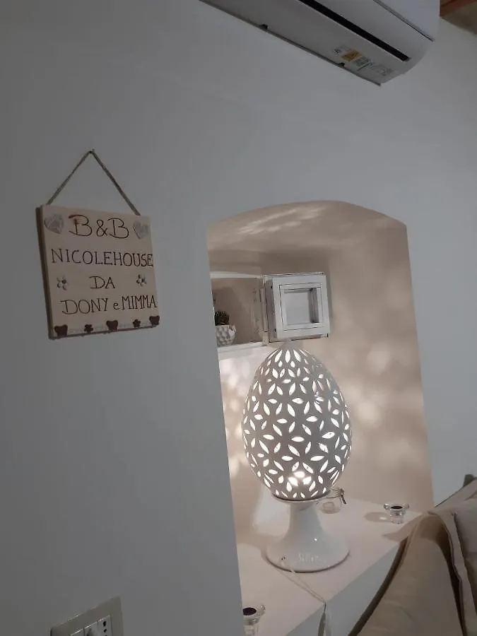 Nicole House Panzió Bari